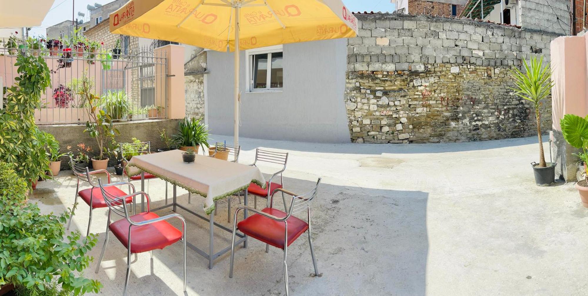 Villa Ensalv Berat - Apartment - Room - Penthouse Экстерьер фото
